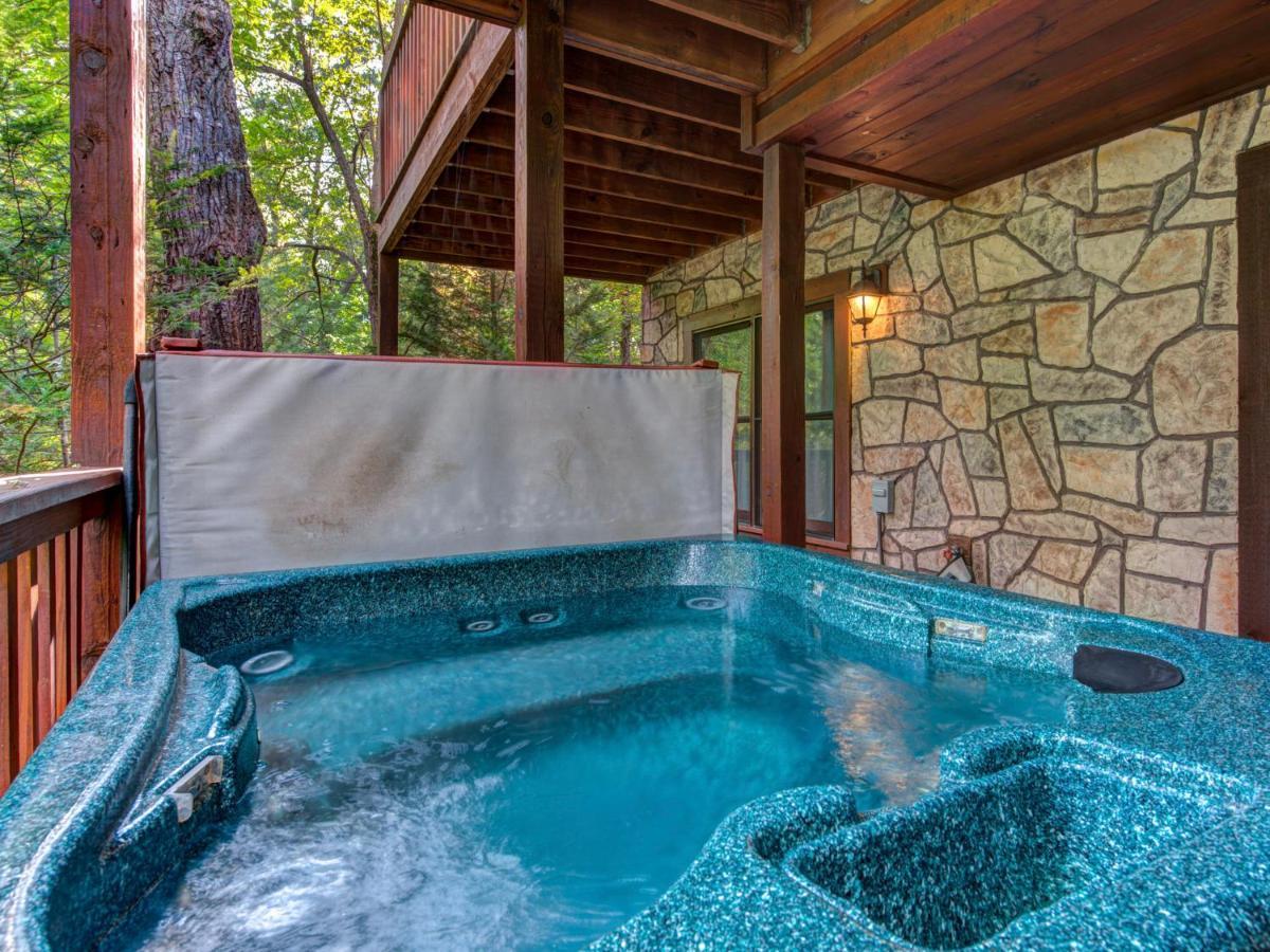 Above The Clouds, 4 Bedrooms, Pool Access, Private, Gaming, Sleeps 16 Gatlinburg Ngoại thất bức ảnh